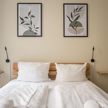 Spacious Family Apartment With 2 Bedrooms Berlino Esterno foto